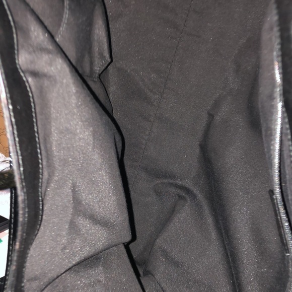 GUCCI ABBEY BLACK PATENT LEATHER - Picture 10 of 15